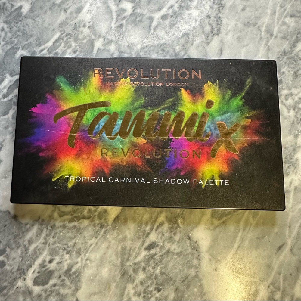 Revolution Tammi x Tropical Carnival Eyeshadow Palette